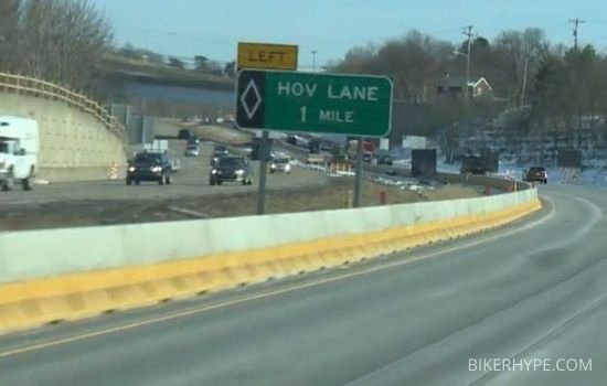 Can motorcycle ride in the HOV Lane